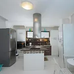 Seaview Oasis With Pool & Hot Tub *