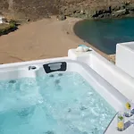 Hébergement de vacances Seaview Oasis With Pool & Hot Tub