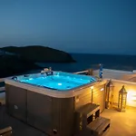 Seaview Oasis With Pool & Hot Tub Hébergement de vacances *
