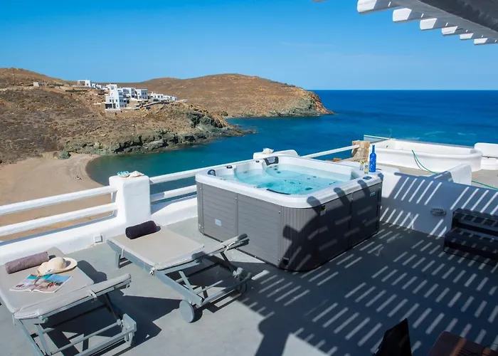 Nyaraló Seaview Oasis With Pool & Hot Tub *