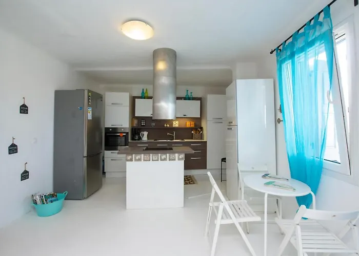 Seaview Oasis With Pool & Hot Tub Tatil Evi Merchia Beach